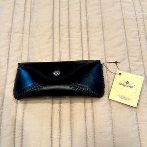 Patricia Nash Ardenza Distressed Vintage Leather Eyeglasses Case Black